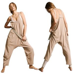 Free People Movement Hot Shot Onesie Jumpsuit Mocha Latte XL Like New
